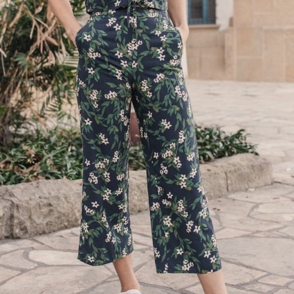Marine Layer Kiley Pant Black and Green Floral XS